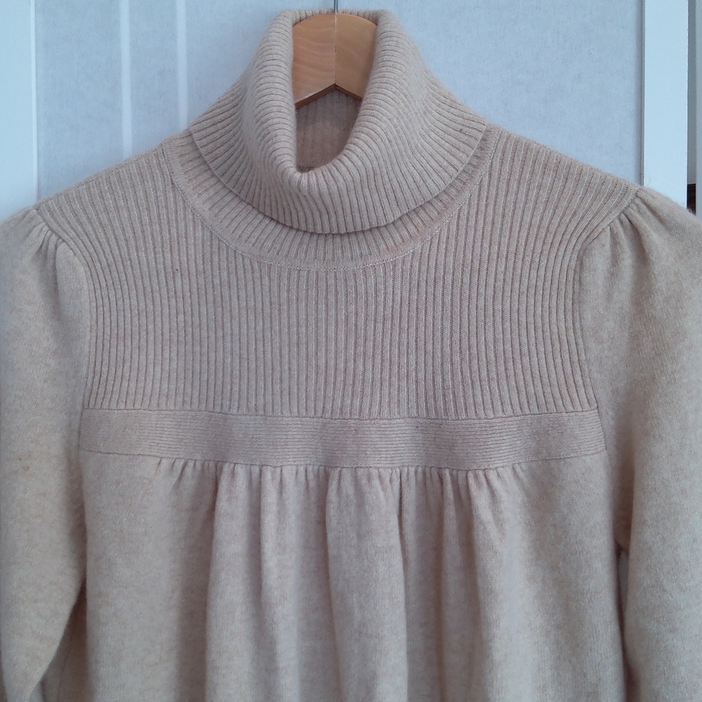Vertical design 100% cashmere turtle neck sweater - Picture 4 of 8